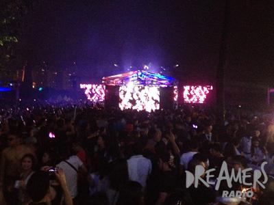 Hujan Becek Tak Halangi Keseruan Djakarta Warehouse Project 2013!